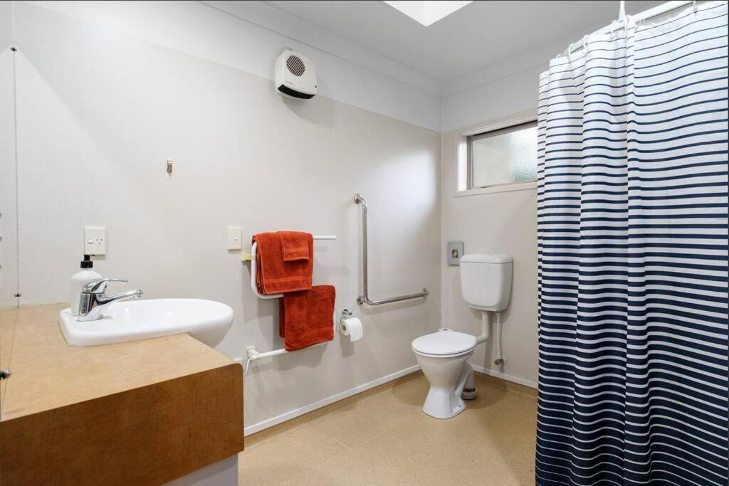 Sunny, Quiet, 2-Bedroom Unit In Fabulous Location! Cambridge Exterior foto